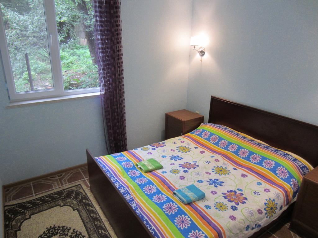 דיליג'אן Nina B&B חדר תמונה